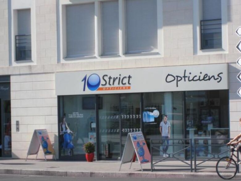 Image principale de l'opticien 10 STRICT OPTICIENS