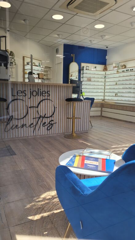 Image principale de l'opticien LES JOLIES LUNETTES GARDANNE